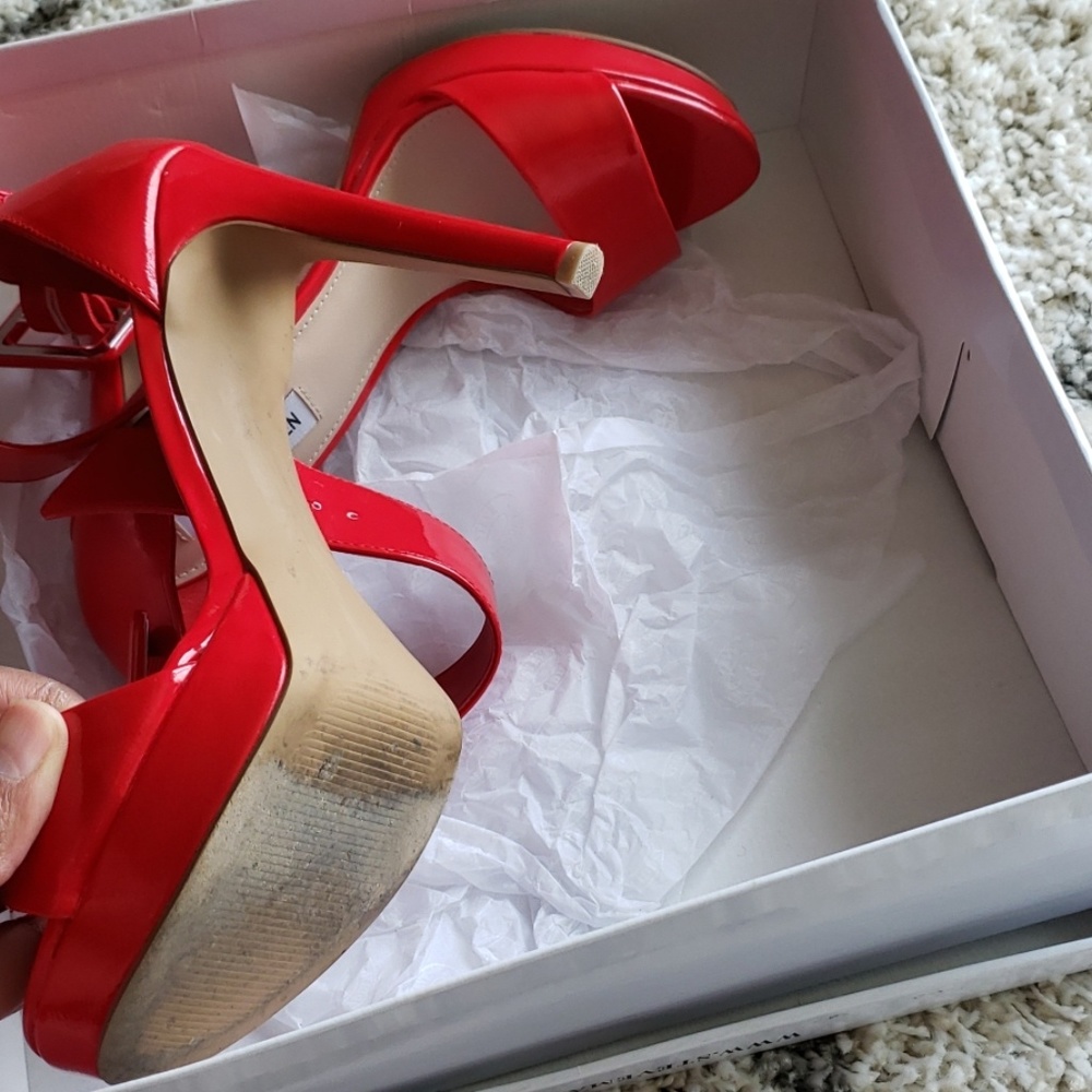 Heels - Picture 2 of 4